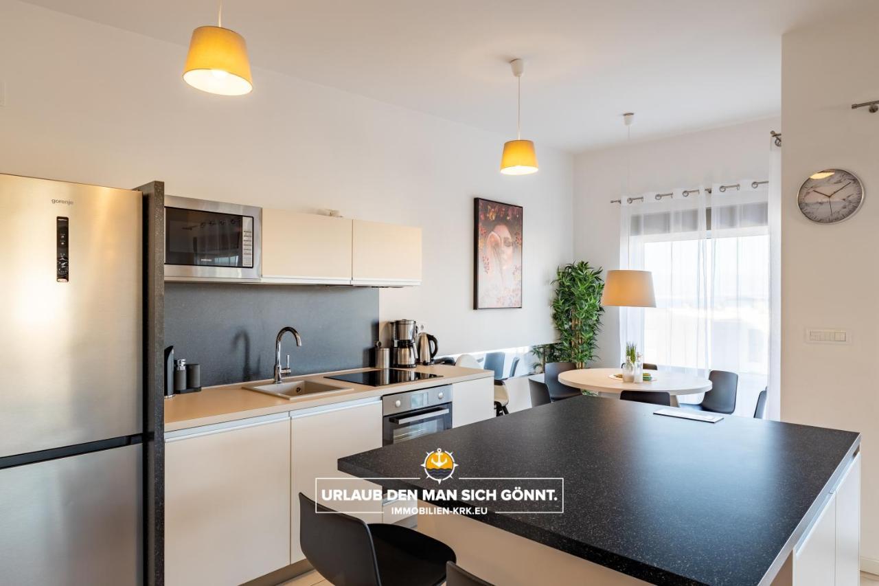 Penthouse Panorama Deluxe In Malinska Apartment Luaran gambar