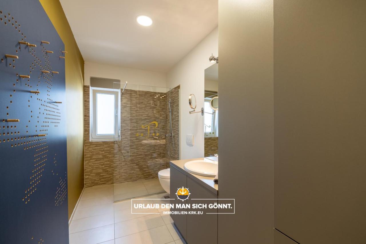 Penthouse Panorama Deluxe In Malinska Apartment Luaran gambar