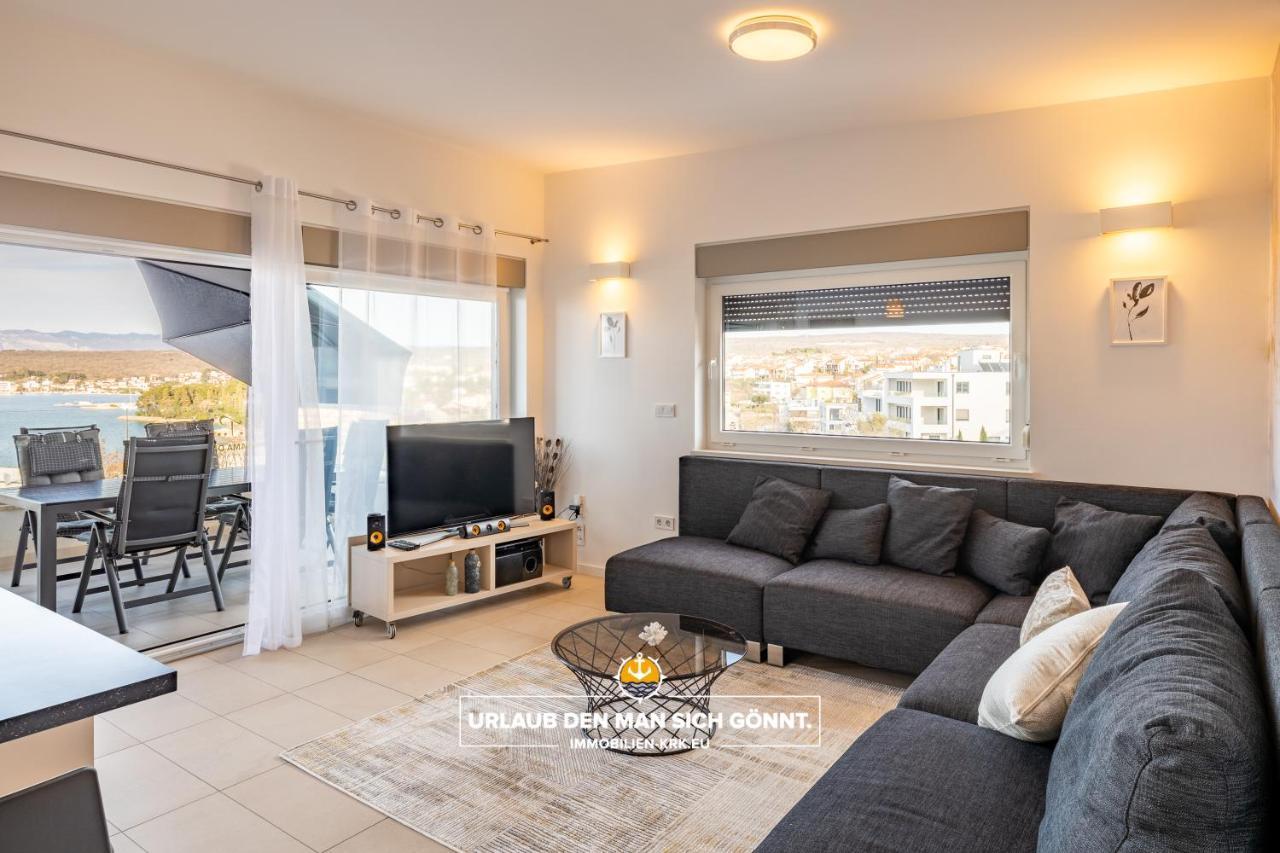 Penthouse Panorama Deluxe In Malinska Apartment Luaran gambar